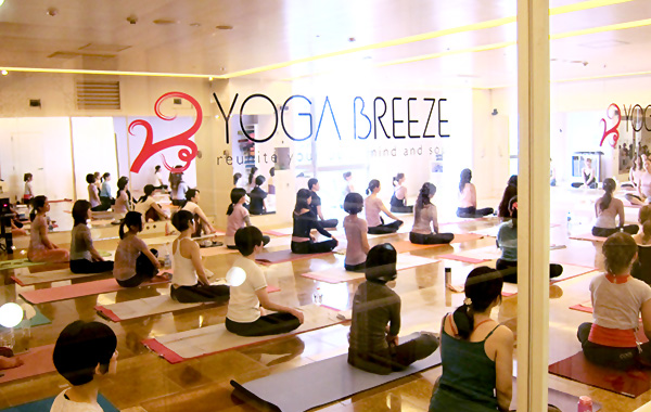 YOGABREEZE　天神スタジオ